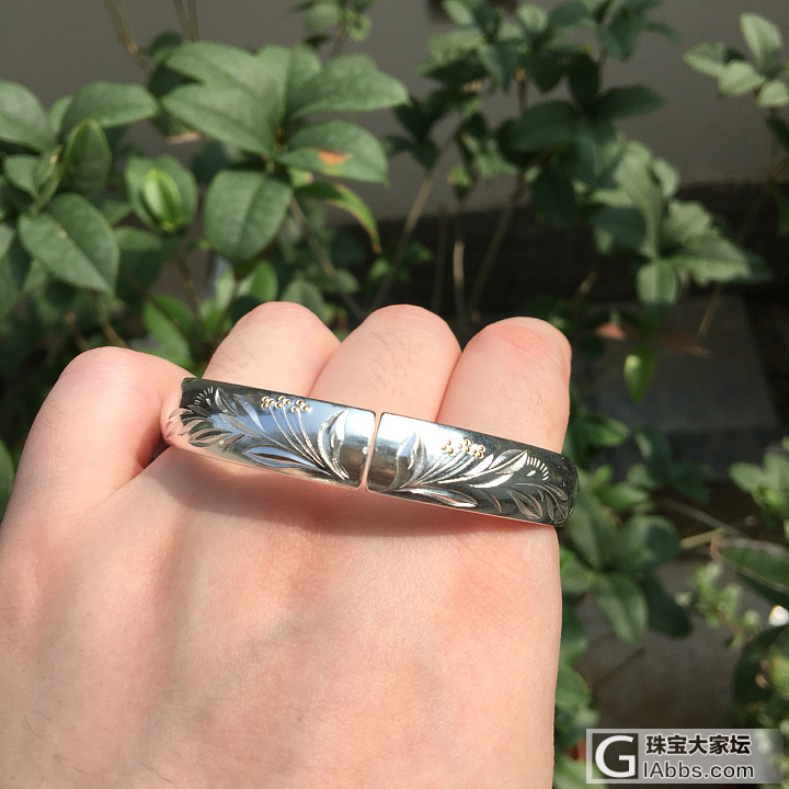 素华家斜刻兰花到手~~_银手镯