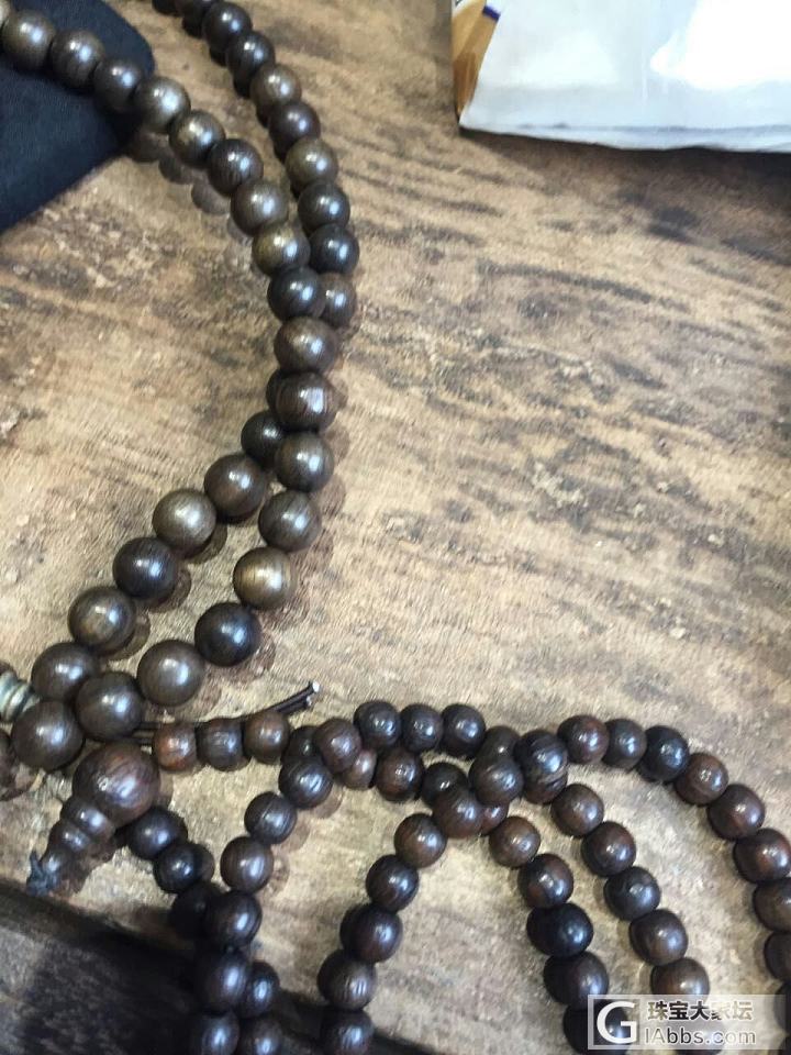 盘玩过后的金丝楠阴沉木手串_珠串楠木