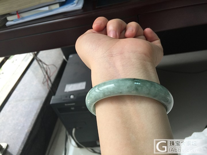 镯子能越戴越润吗？_手镯翡翠