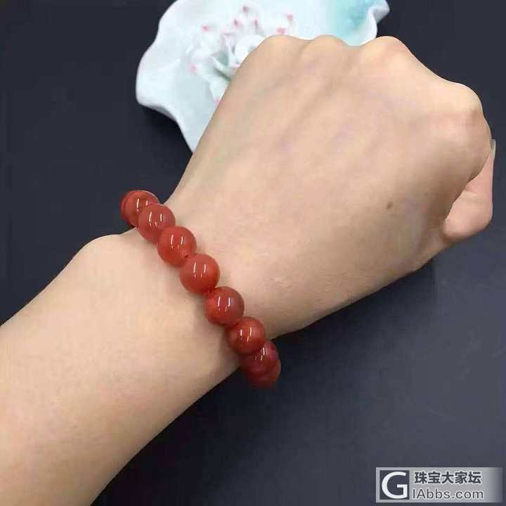 大家帮忙看看这个值几钱，刚入坑不懂_珠串南红