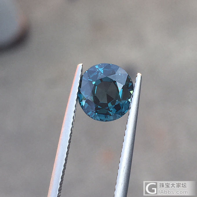 缅甸抹谷2.55克拉蓝色尖晶石_刻面宝石尖晶石