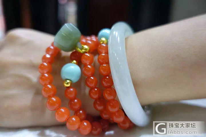 火红色_珠串南红