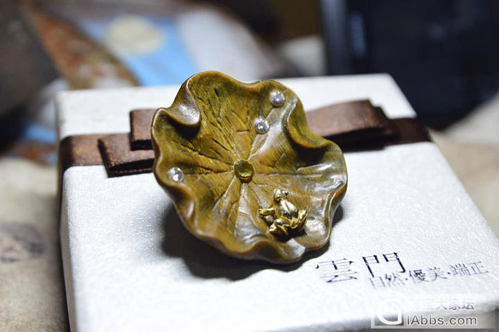 最近看中这款荷叶，打算定制成18k戒指，大家看看值不值呀_K金戒指