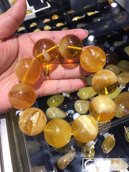 波兰🇵🇱Gdansk琥珀蜜蜡展第一天直播现报！_波兰展会琥珀蜜蜡