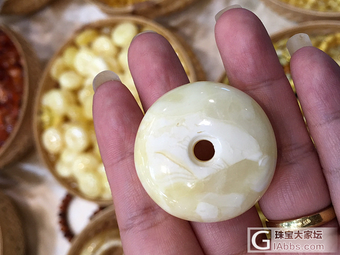 波兰🇵🇱Gdansk琥珀蜜蜡展第一天直播现报！_波兰展会琥珀蜜蜡