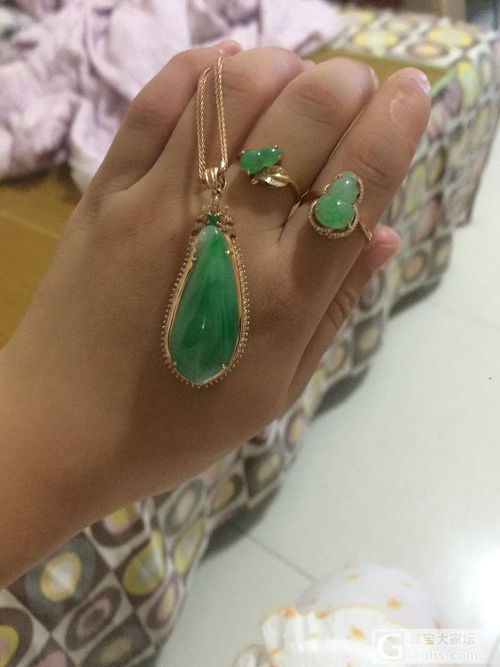 翡翠满绿瓜_翡翠