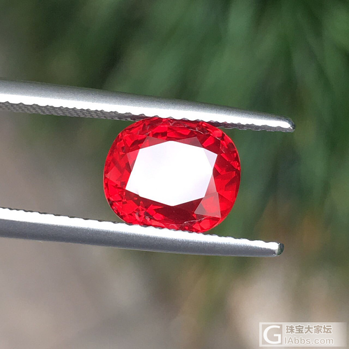 3卡全净鸽血，求大神们估价～_刻面宝石红宝石