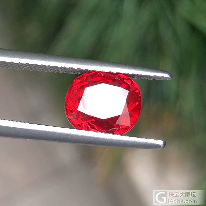 3卡全净鸽血，求大神们估价～_刻面宝石红宝石