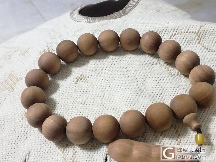 刚做的老山檀手持_珠串老山檀