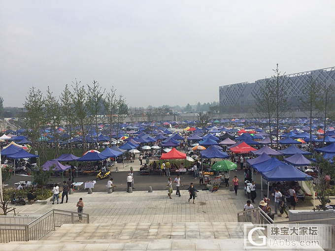 大家来看一看东海水晶市场大集市_东海集散地