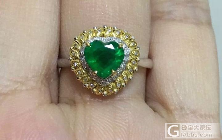 【唯一】18k金天然南非钻石镶嵌祖母绿爱心戒指 颜色美 分色工艺_刻面宝石祖母绿戒指