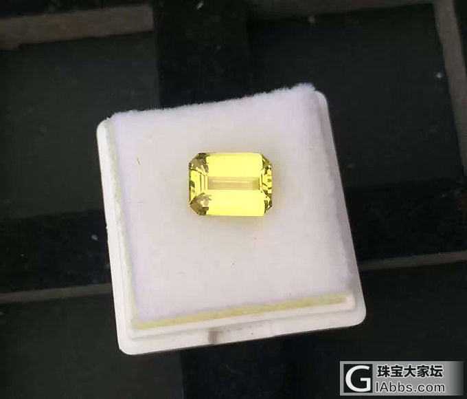 金绿石，两克拉多，玻璃体。_金绿宝石