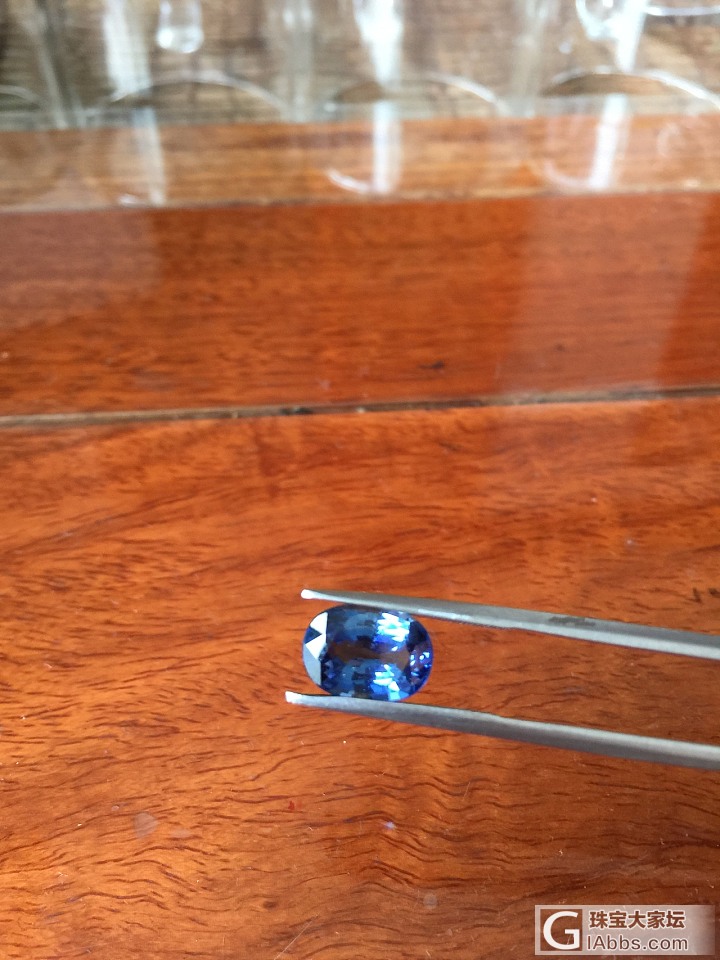 刚入手一个4.2ct 一个5.2ct。颜色淡 l_刻面宝石蓝宝石