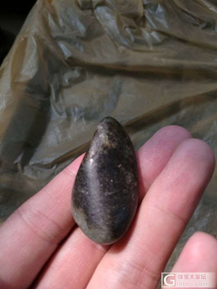 青白玉籽料_青白玉