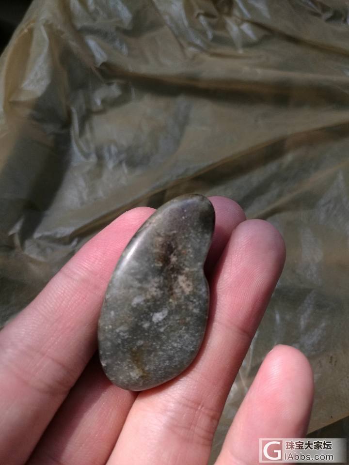 青白玉籽料_青白玉