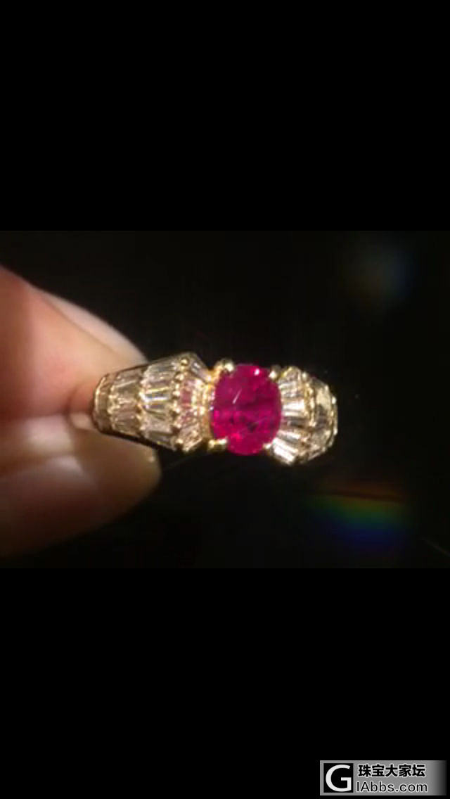 请问如下图这样1.18克拉的红宝石，大概多少钱一颗？_红宝石戒指