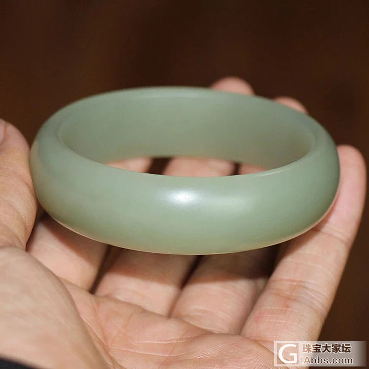 和田玉_青白玉手镯