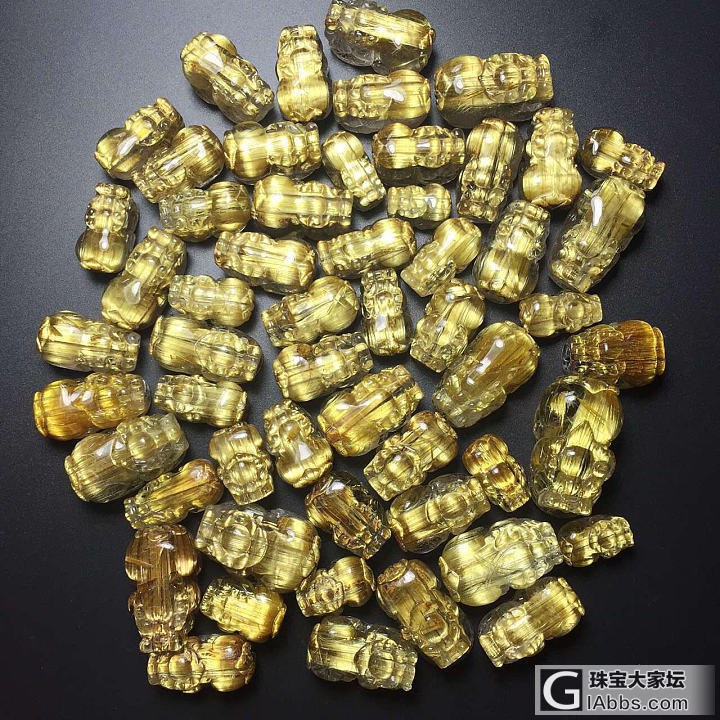 下面两款貔貅请高手估一下，哪款好_发晶
