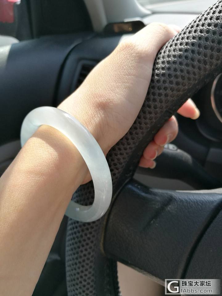 为什么在车里拍照翡翠手镯特别美_摄影翡翠
