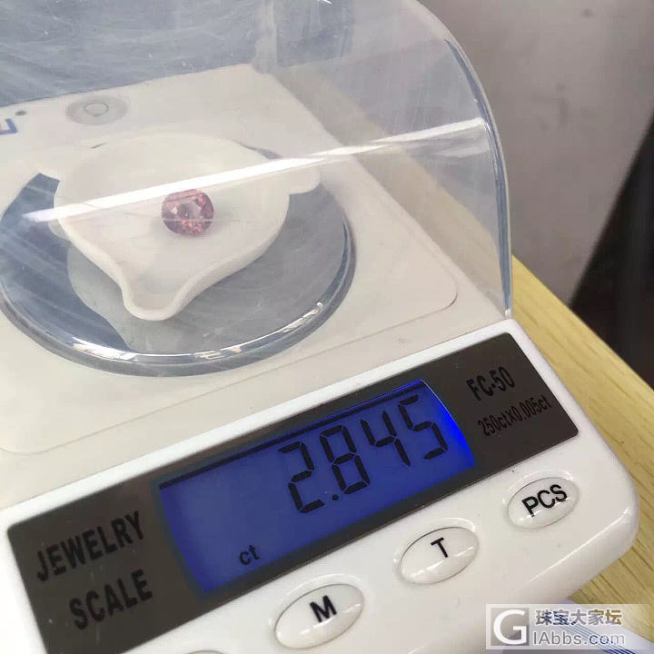 ♥️特价碧玺 
♥️2.845ct 
♥肉眼全净
♥️从底部看微绵絮
♥️整颗998🉐️
..._碧玺