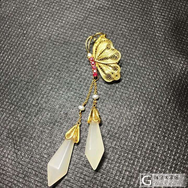 蝶舞天涯_和田玉耳环