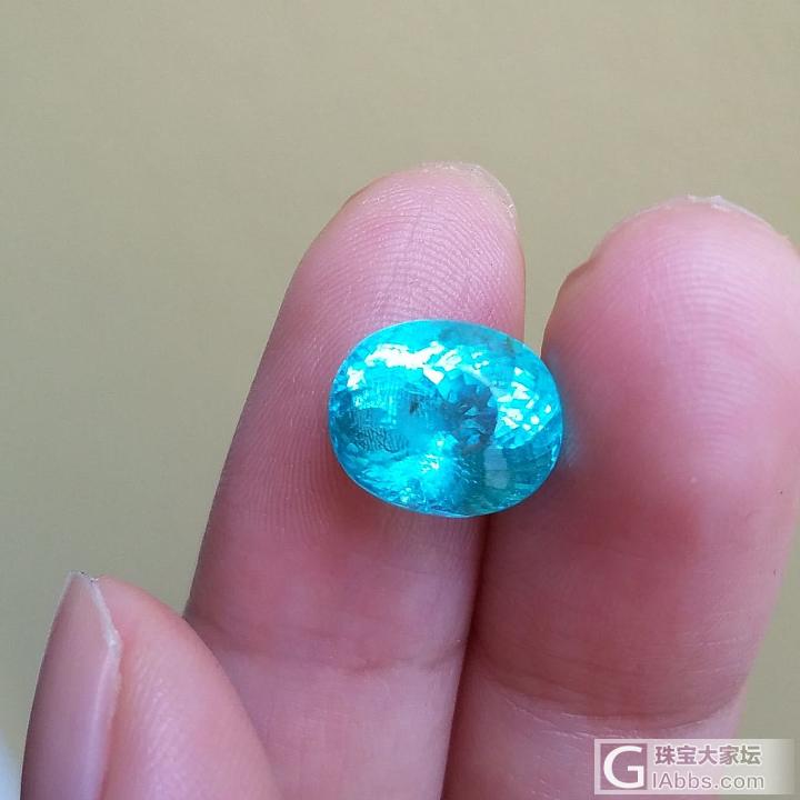 闪亮的霓虹帕拉伊巴_碧玺