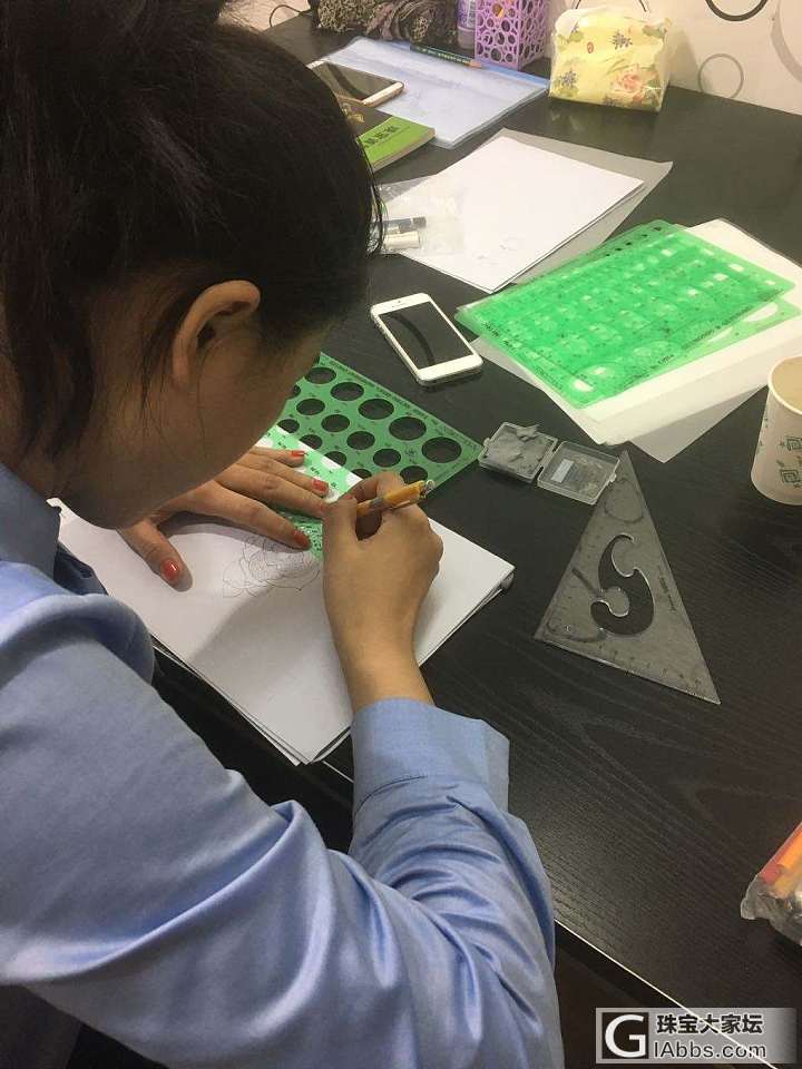 还有珠宝手绘！_设计
