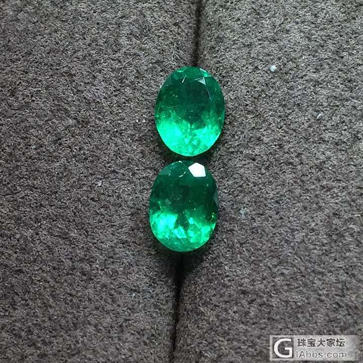 祖母绿耳钉和一个戒指裸石，一套还不错_刻面宝石祖母绿
