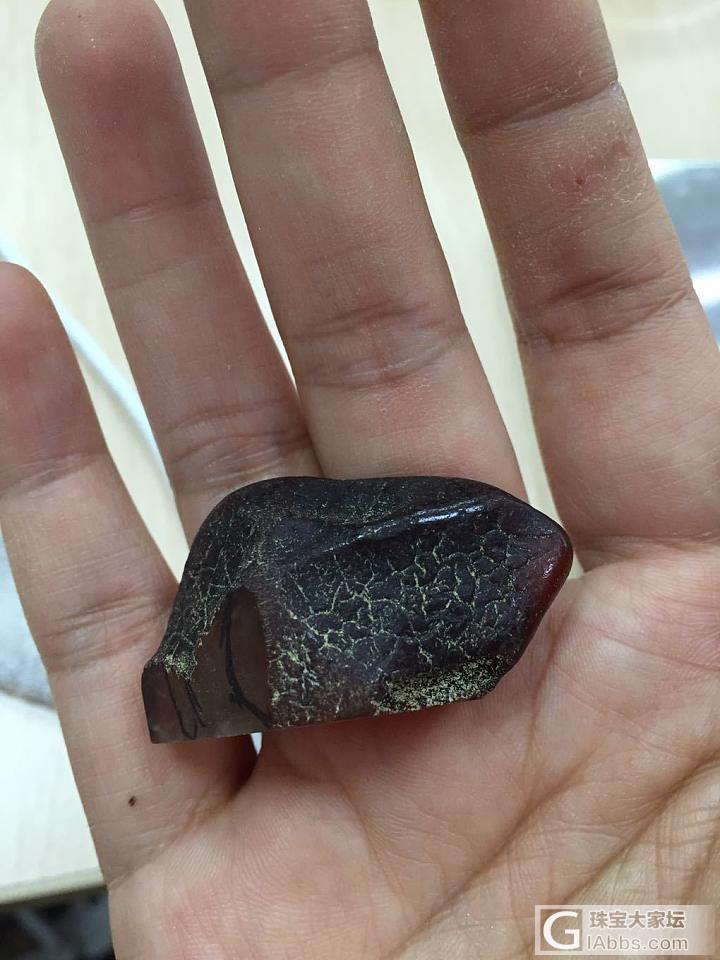 半立体象_蜜蜡打磨
