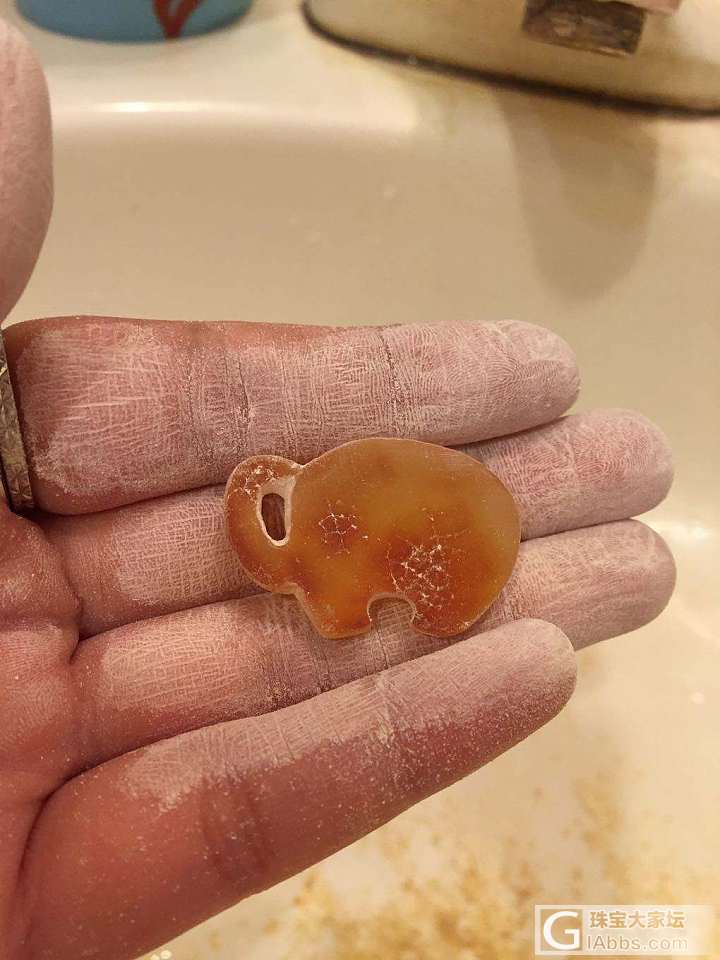 半立体象_蜜蜡打磨