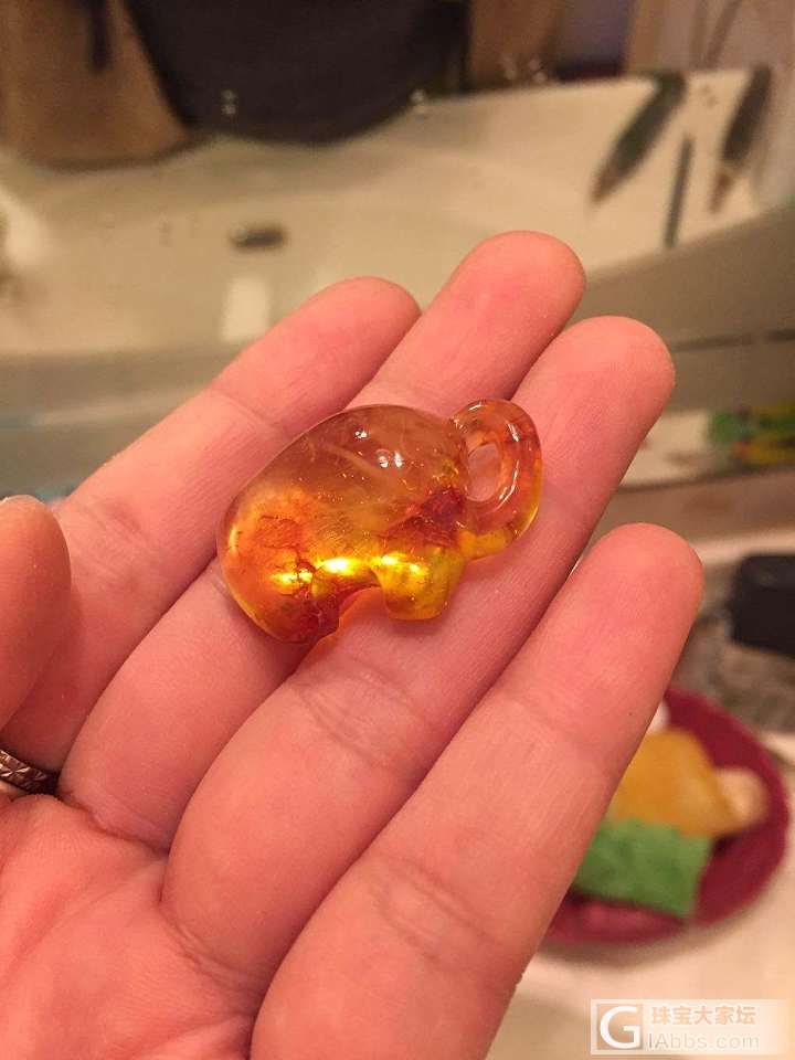 半立体象_蜜蜡打磨