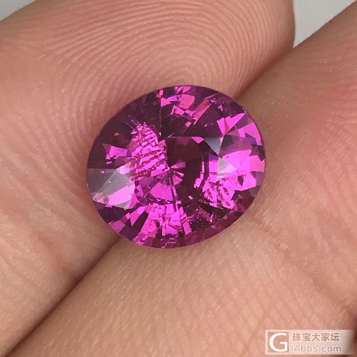 紫色镁铝榴石_刻面宝石石榴石