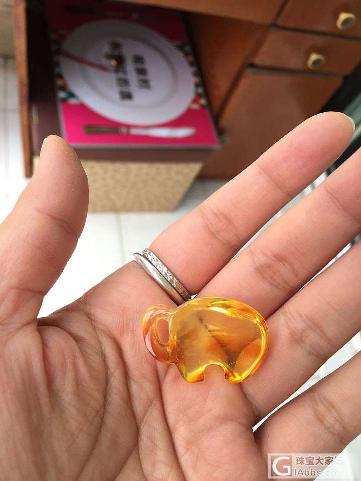 半立体象_蜜蜡打磨