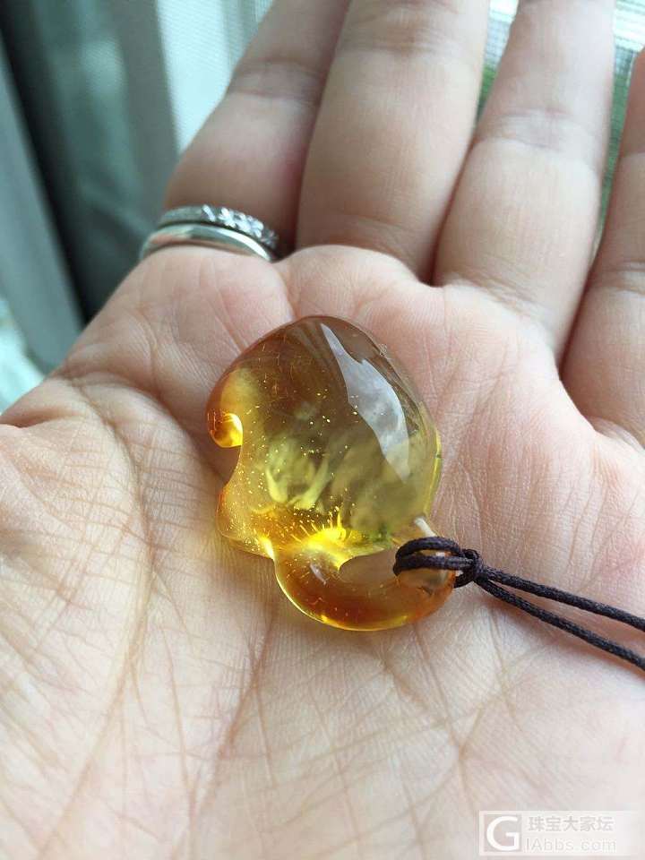 半立体象_蜜蜡打磨