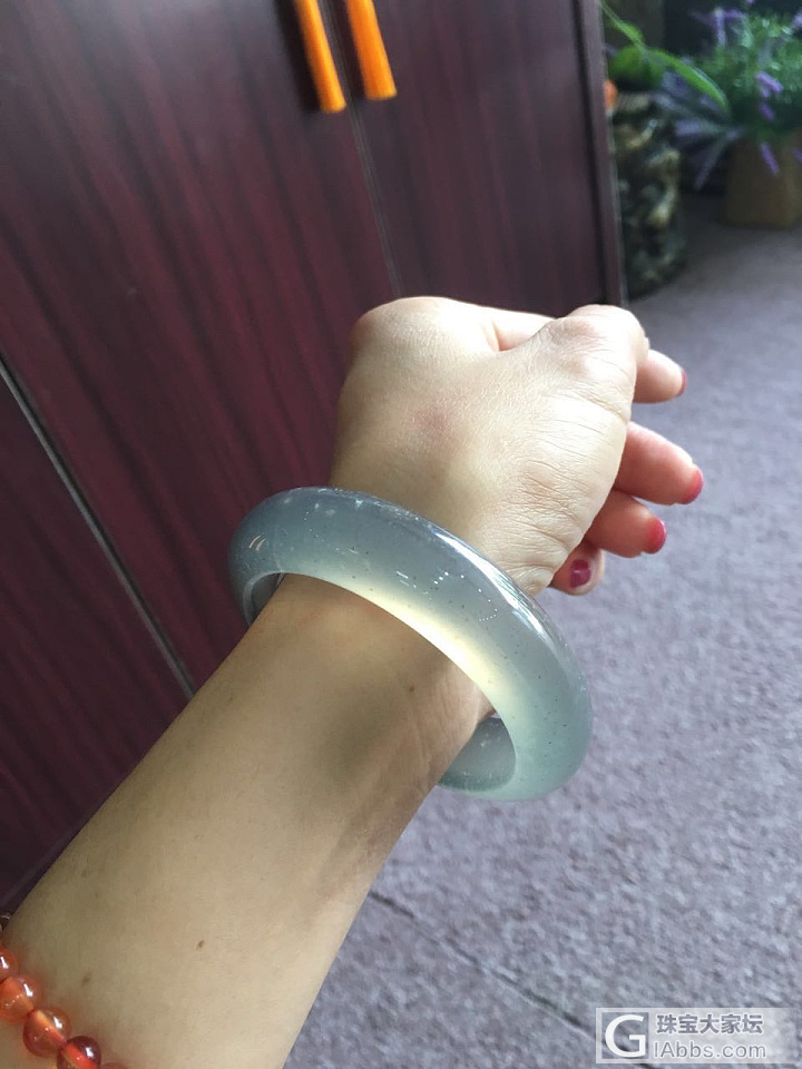 翡翠的替代品，大家看好哪一个？_手镯水沫子玉髓