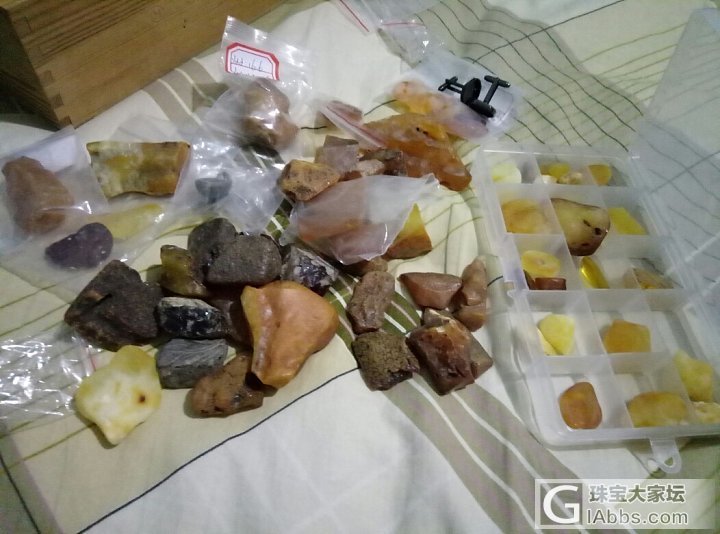 直播:琥珀袖扣diy_蜜蜡打磨原石