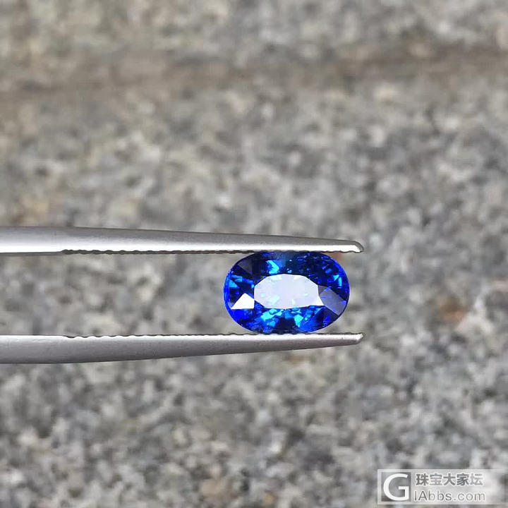 2.06ct，有烧蓝宝石_刻面宝石蓝宝石