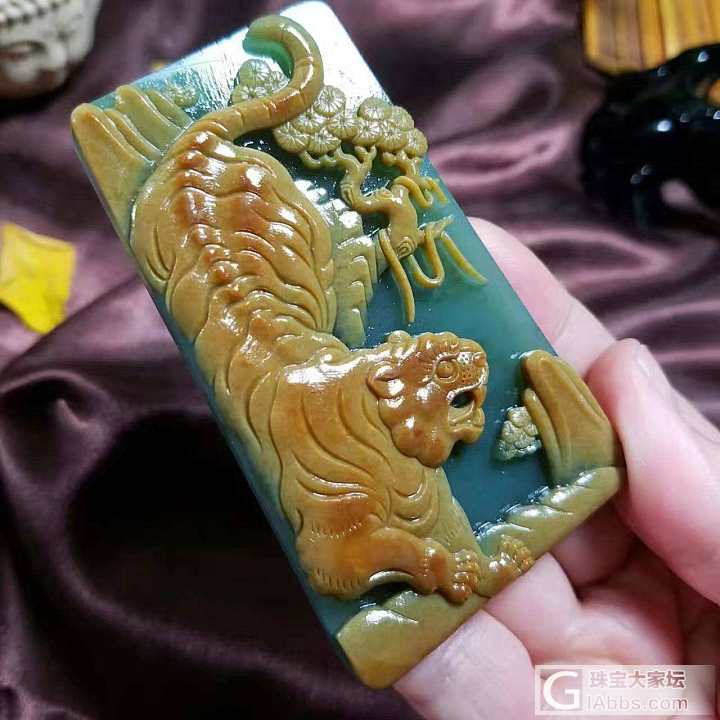 雕刻师其实亦是苦逼的设计师_挂件玉工