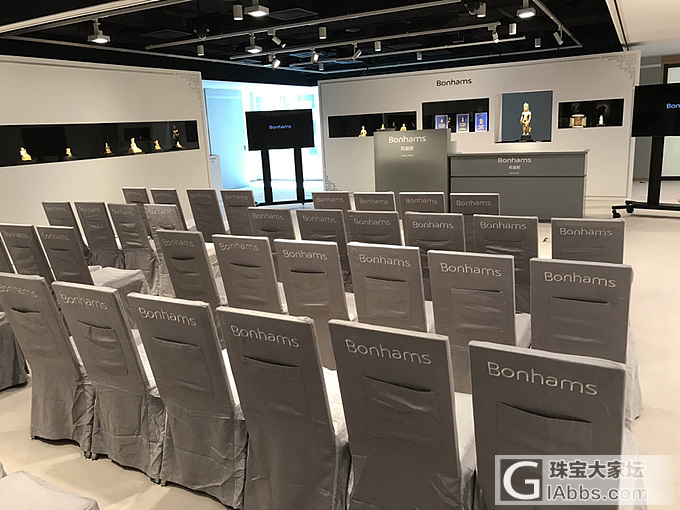 今日香港邦瀚斯珠宝拍卖准备中，提前供大家预览。_拍卖会戒指