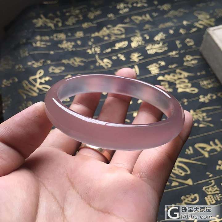 随手拍巴西紫玉髓手镯_手镯玉髓