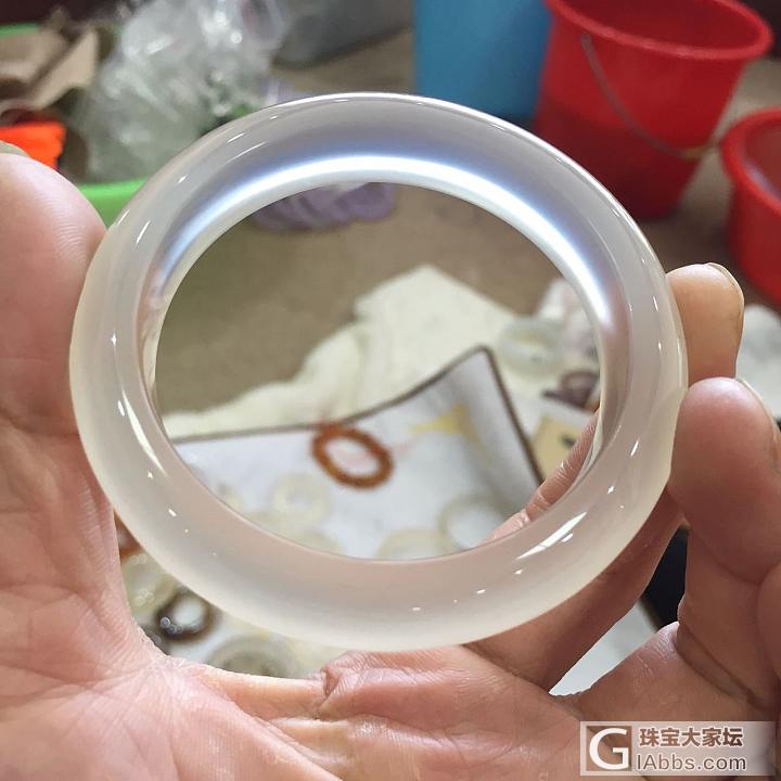 所谓高白冰只能是这样的了_玉髓玛瑙手镯玉髓