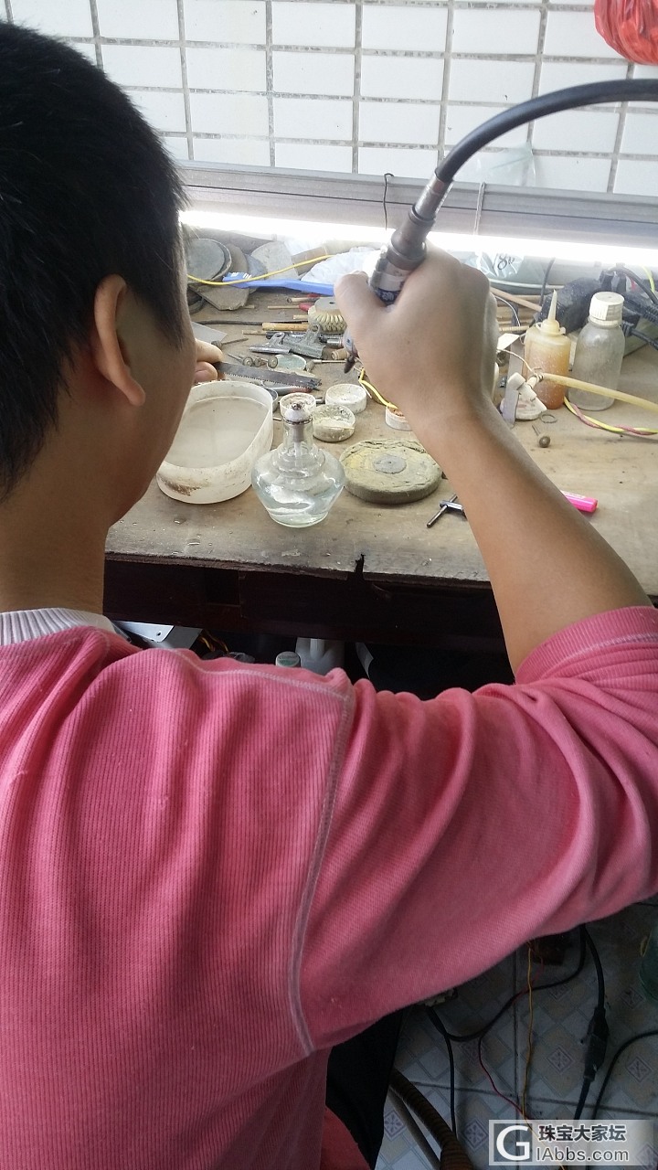 石头风子再往翡翠市场散步_集散地翡翠