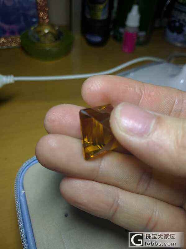 天然绿柱石_绿柱石