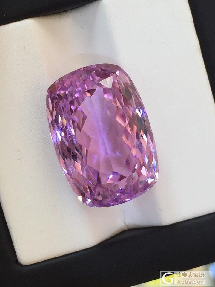 紫锂辉，颜色很正了！粉紫粉紫。40克拉！哈_锂辉石刻面宝石