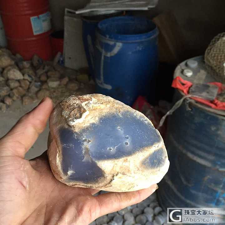 巴西冰飘跟蓝玉髓_原石玉髓