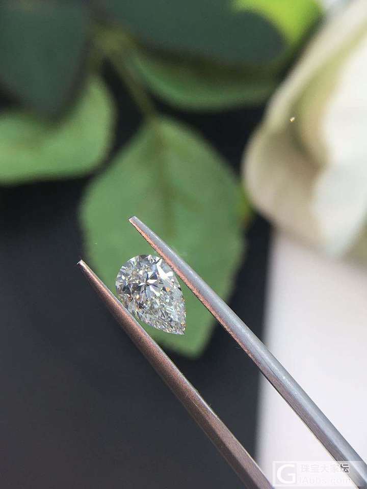 新到的钻石1.04ct H Vvs2 水滴形 现货，26000一个_异形钻