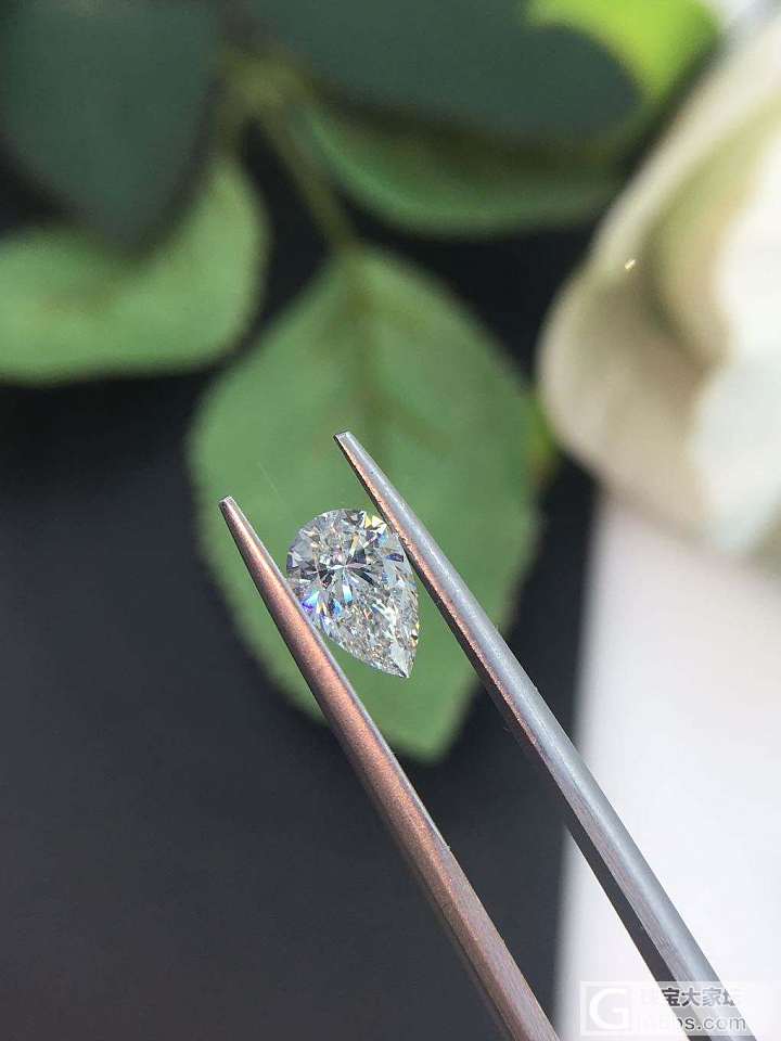 新到的钻石1.04ct H Vvs2 水滴形 现货，26000一个_异形钻