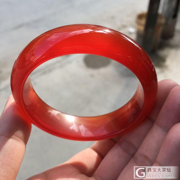 鸡血红_手镯玉髓