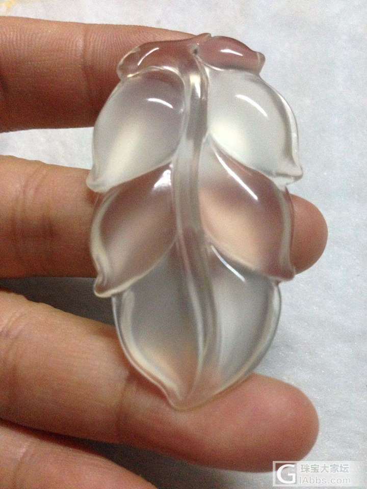 帮我看看，大概值多少钱_水沫子