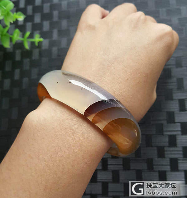 姐妹镯圈口60_手镯玉髓
